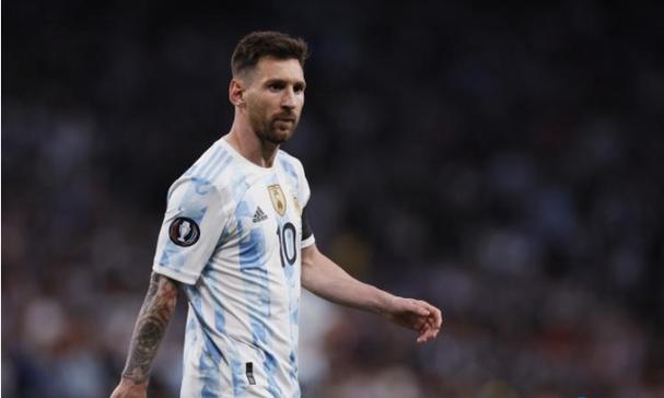 孕妇超35周拒下西藏航空航班致延误 民警